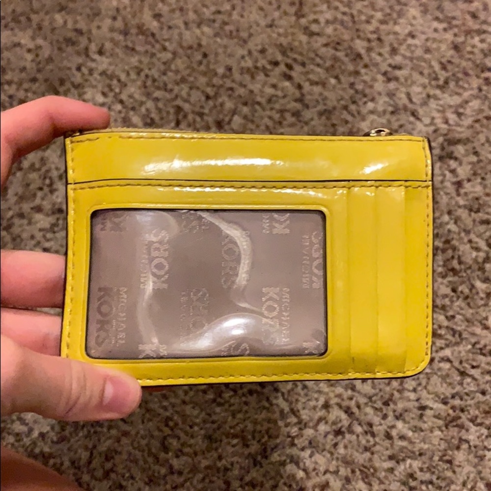 yellow Michael Kors key card wallet - Picture 2 of 3